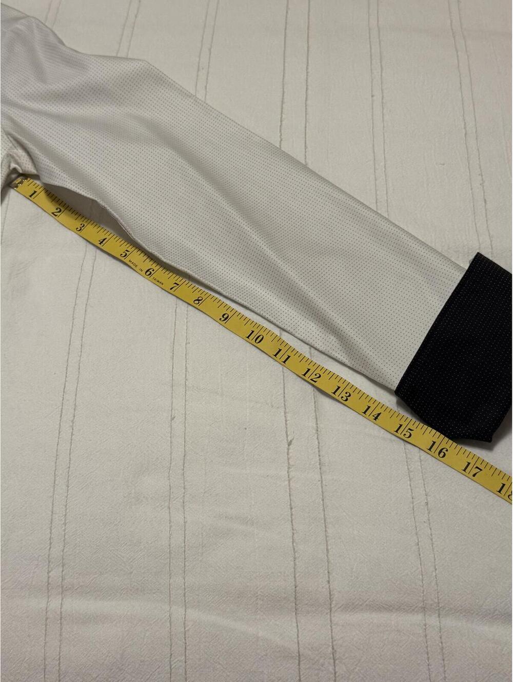 Farinaz Taghavi White Tailored Blouse w/ Black Contrast Collar & Cuffs Size 6 - Picture 9 of 9